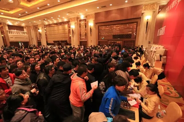 10.25�����b�����չ�ʢ��☞1076λ�I(y��)���Ĺ�ͬ�x��!